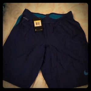 Men’s Nike aeroswift shorts